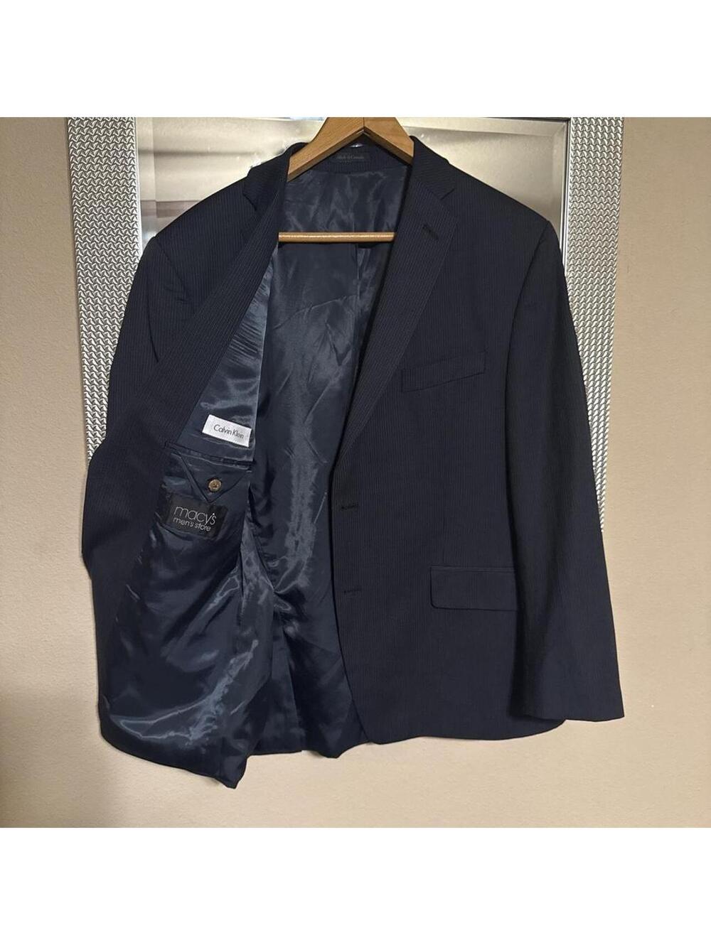 Calvin Klein Men's Navy and Blue Tailored-jacket
